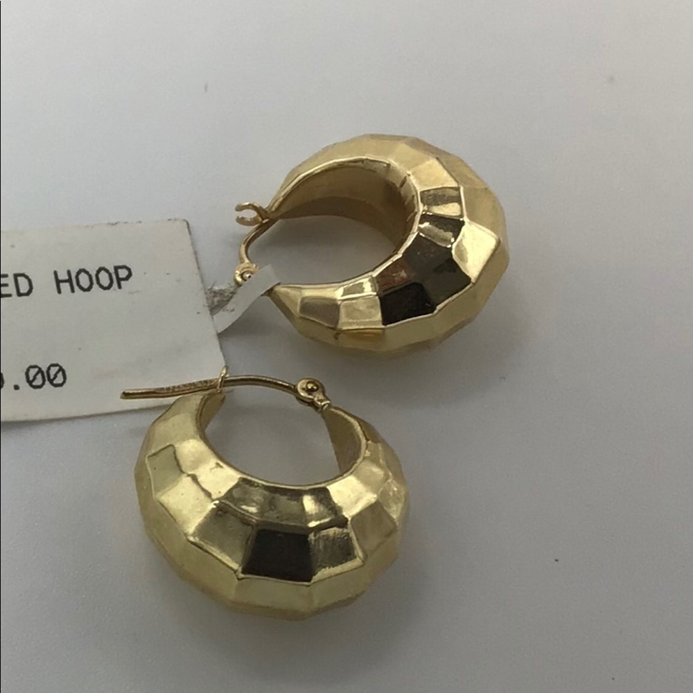 14 Karat Yellow Gold Small Hoop Earrings